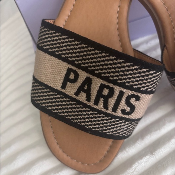 Madden Girl Paris Tan and Black Sandals - Picture 2 of 6